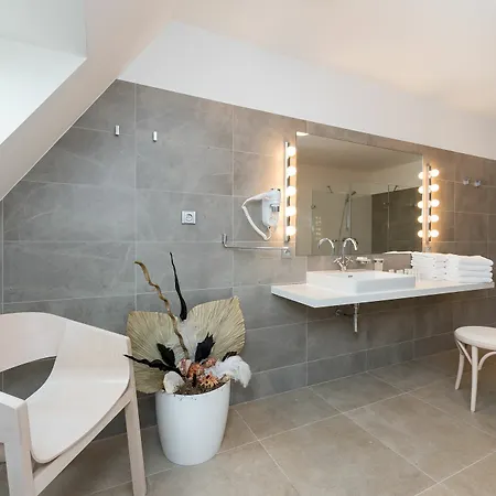 Apartment Empirent Avenue Prag